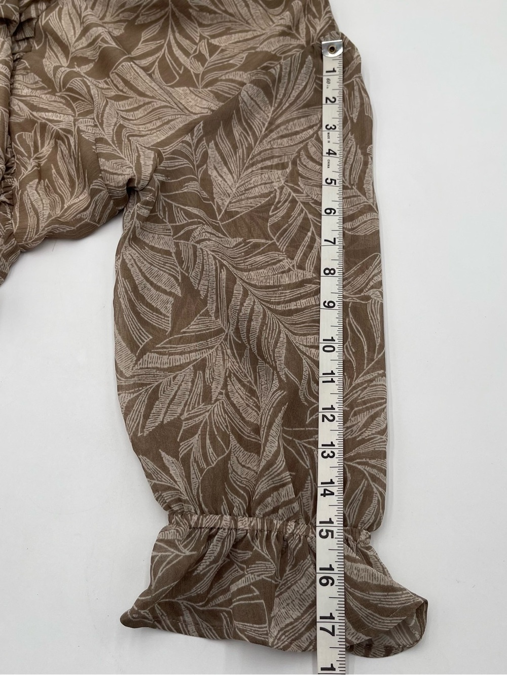 Gilli “Sheyla” Long Sleeve Mini Dress Mocha Leaf V-Neck Empire Waist Medium NWT - Picture 15 of 15